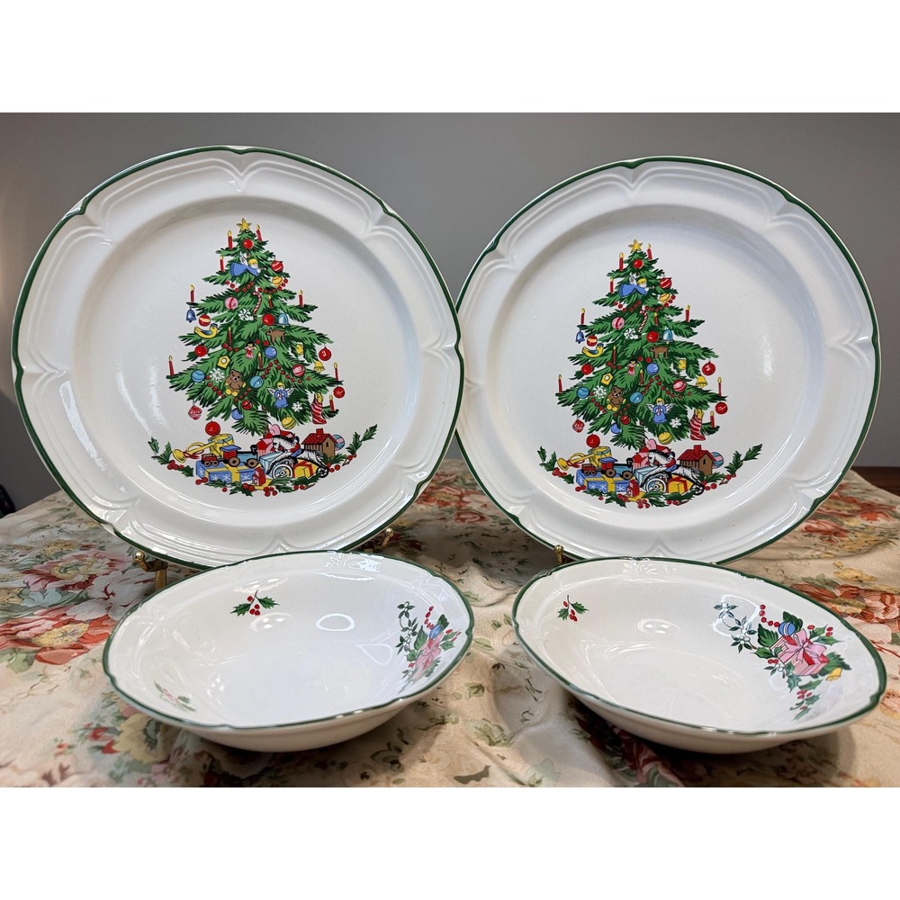 Vintage Christmas Dinnerware Set for 2 International China Co. Japan Stoneware